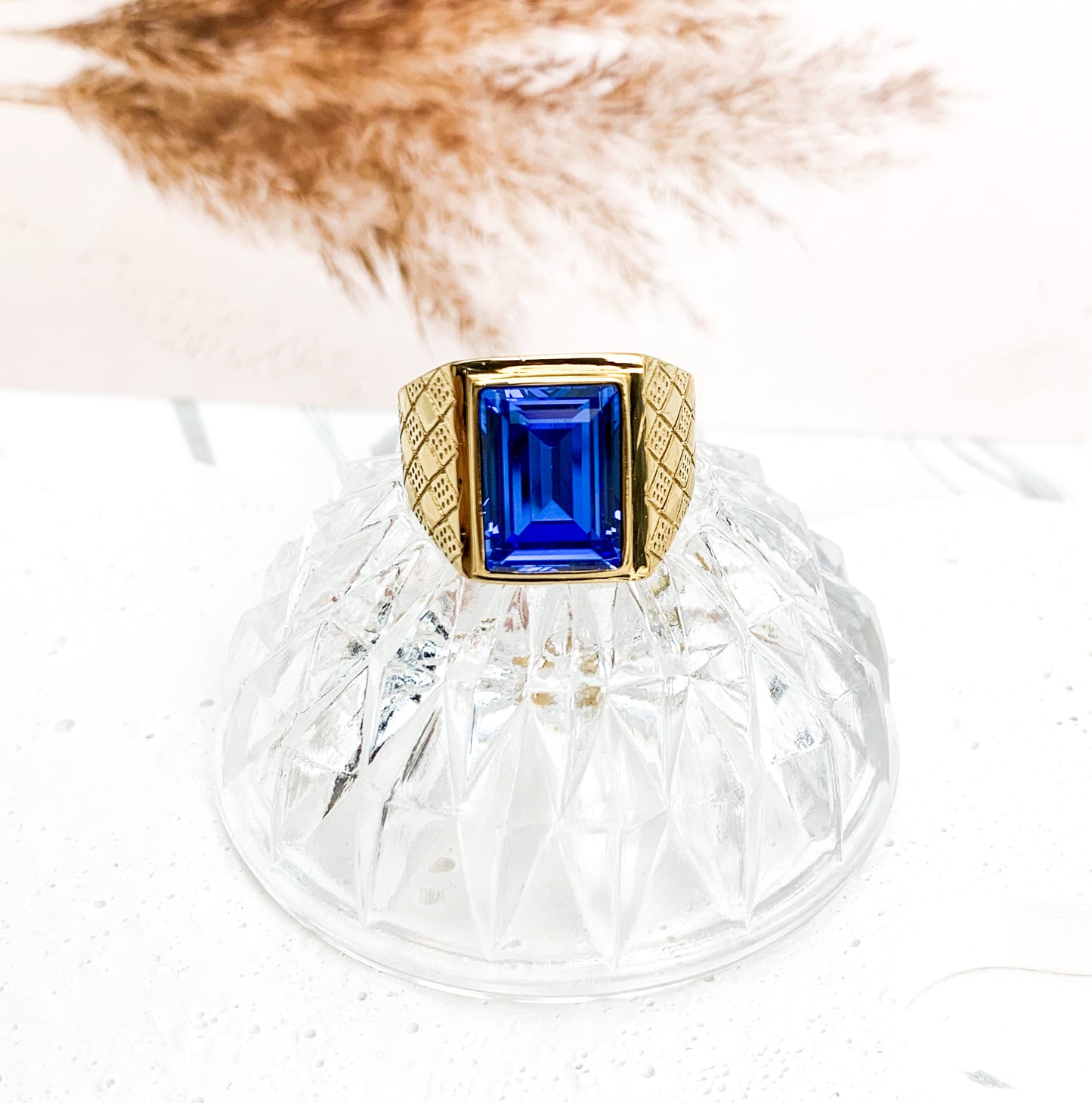 Statement Ring ROYAL